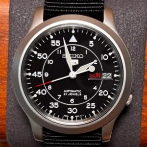 Seiko 5 - Military Automatic 37mm matte-finished case black Flieger-type dial
